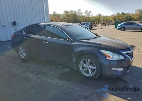 2013 Nissan Altima 2.5 z USA, uszkodzony, nr VIN 1N4AL3AP5DN484285